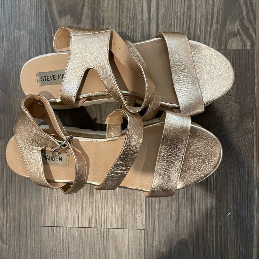 Steve Madden Rose gold platform sandals
